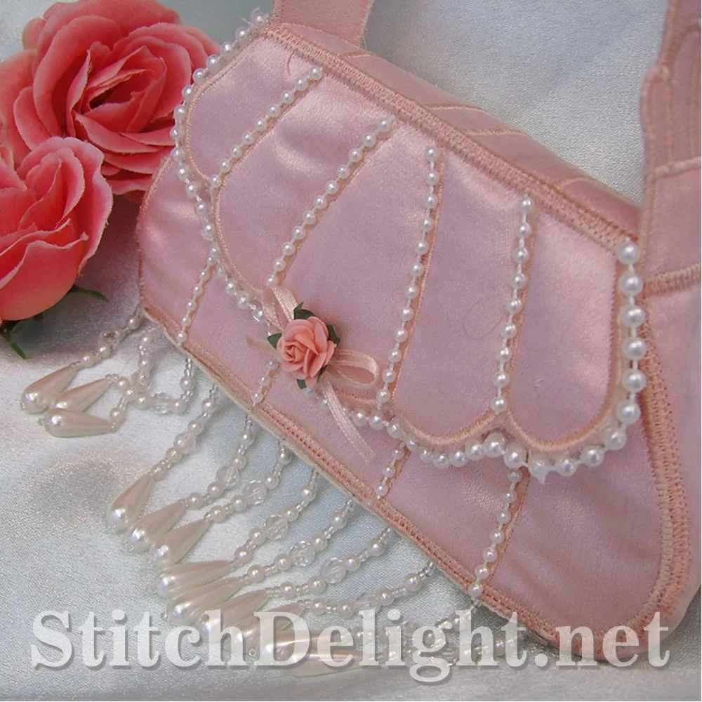 AE040 Shelly Purse