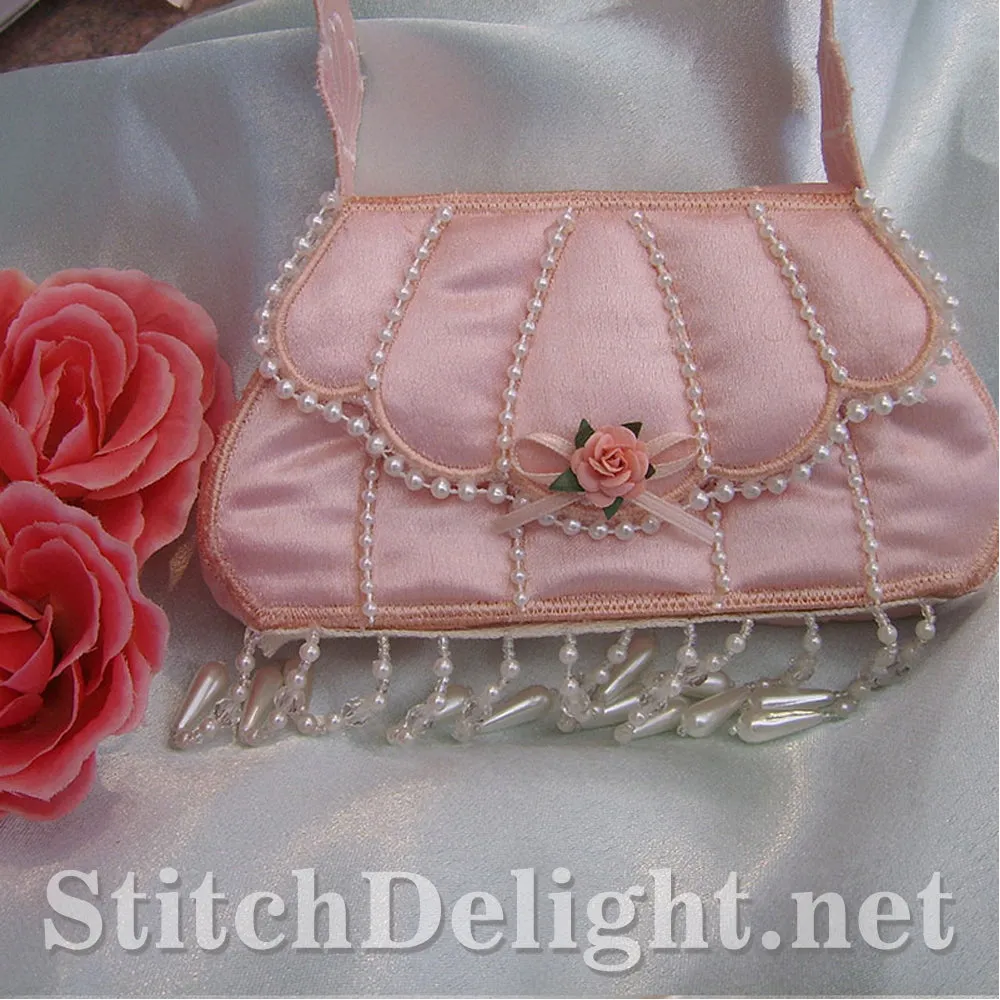 AE040 Shelly Purse