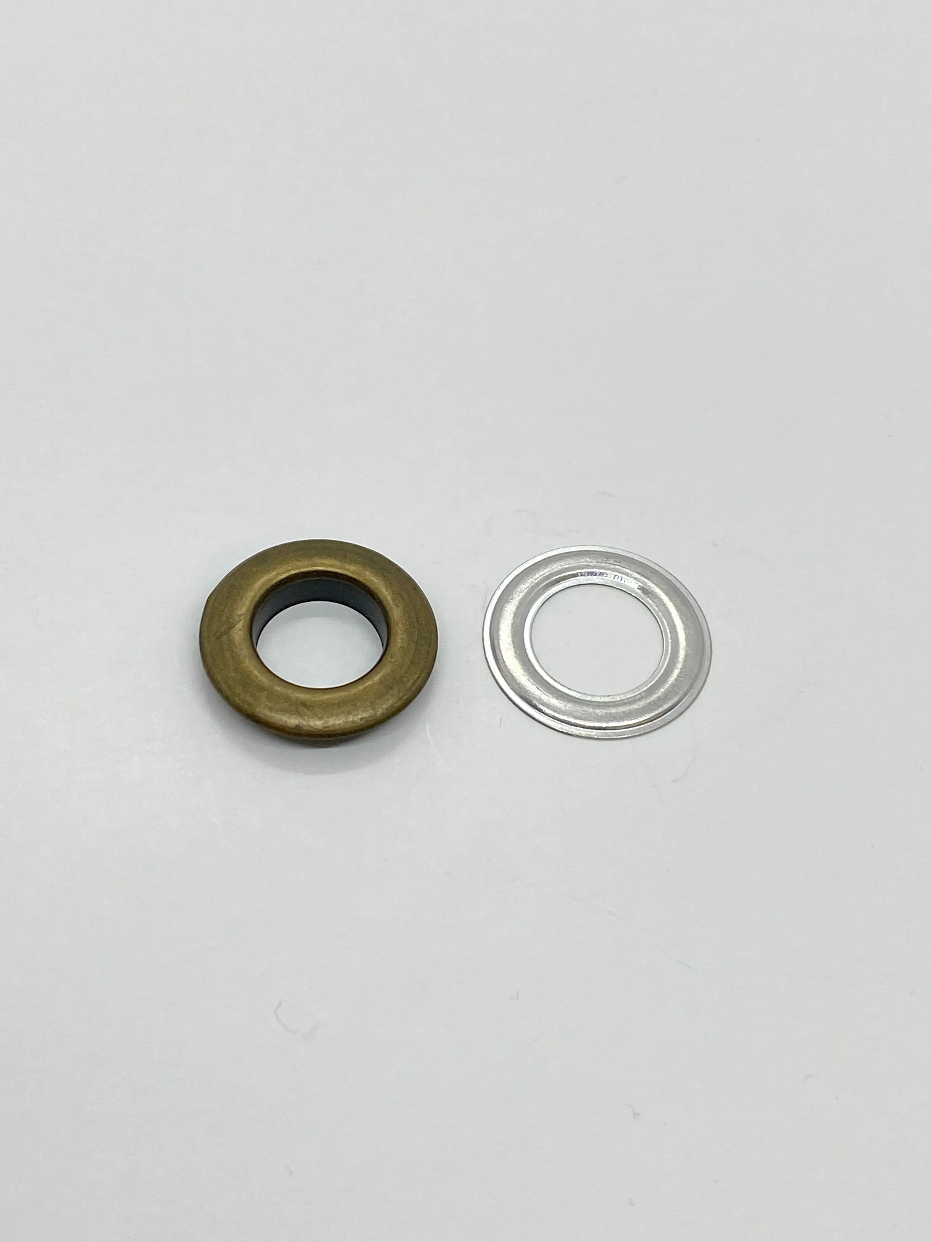 Anti-Brass Grommet (28L)