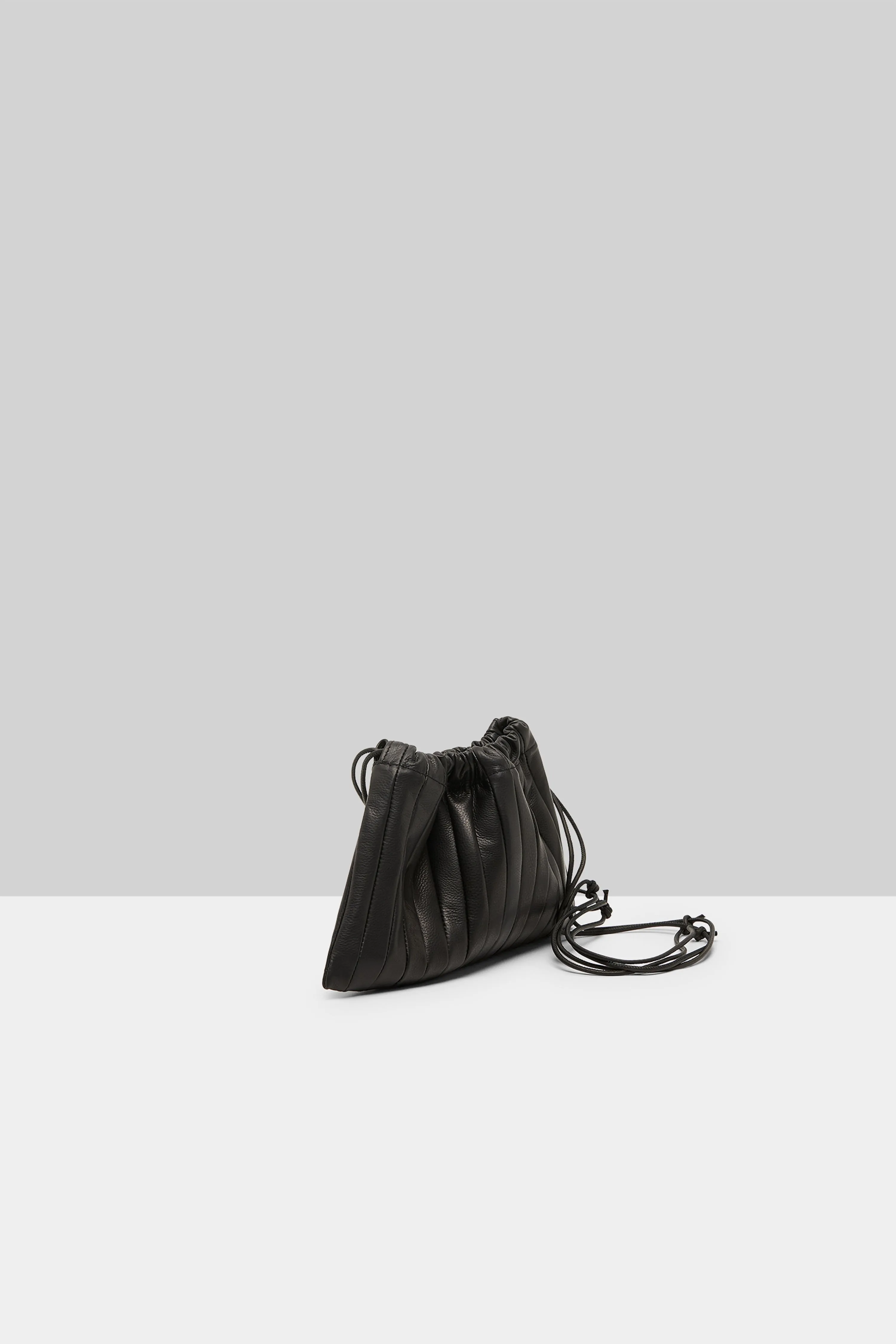 Arriccio Leather Clutch Bag in Black