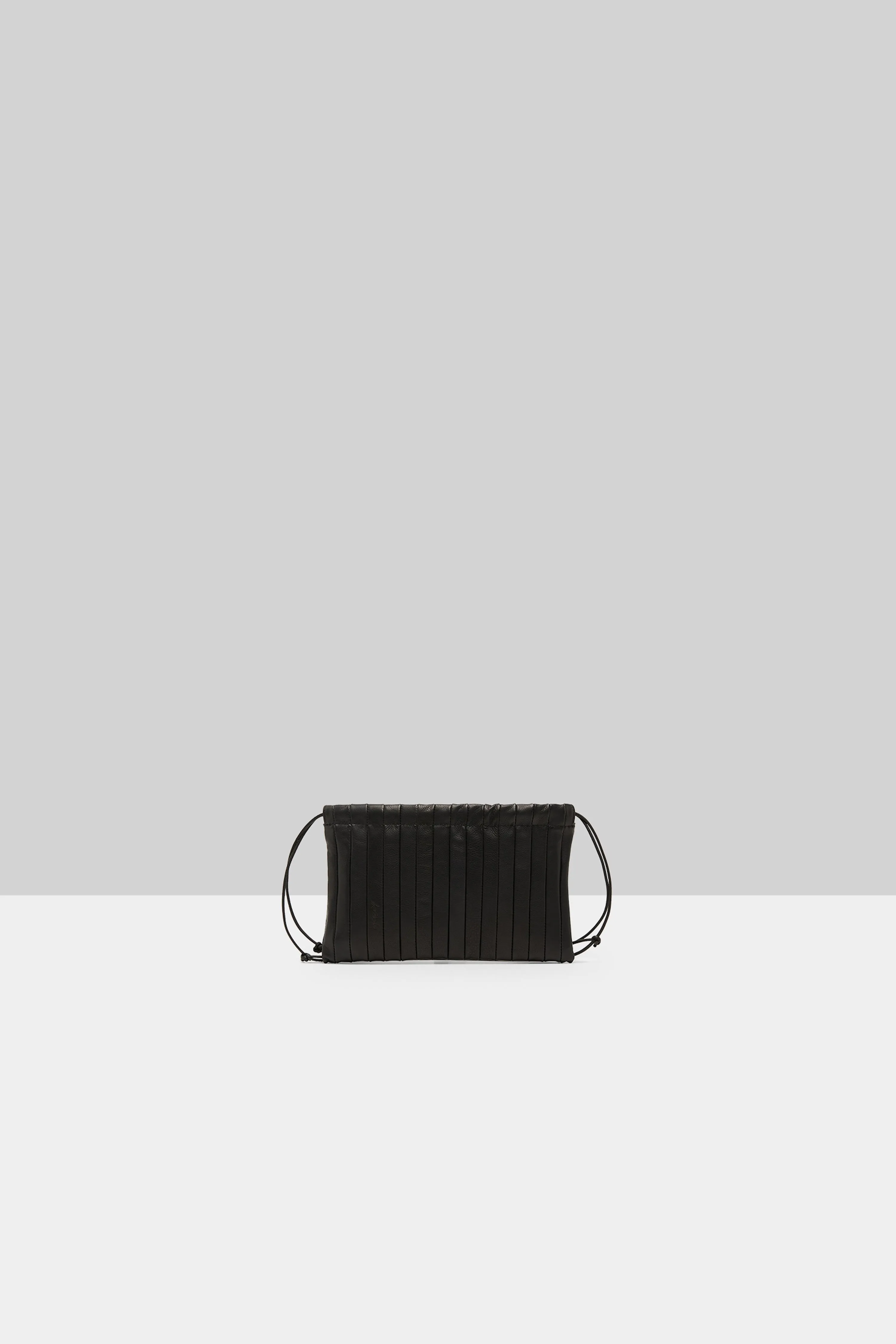 Arriccio Leather Clutch Bag in Black