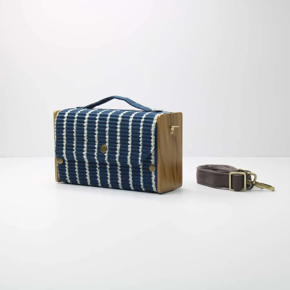 Box Sling Bag/Clutch Single Sleeve - Lines