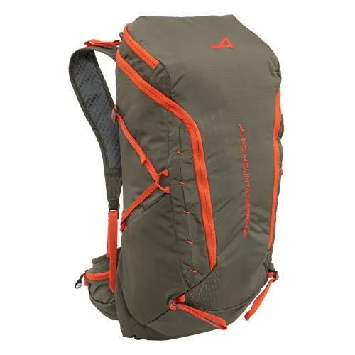 CANYON 30L BACKPACK