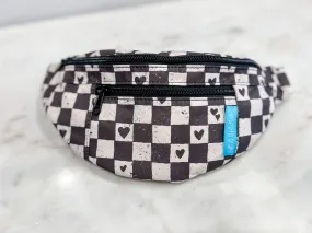 CHECKERS & HEARTS FANNY PACK