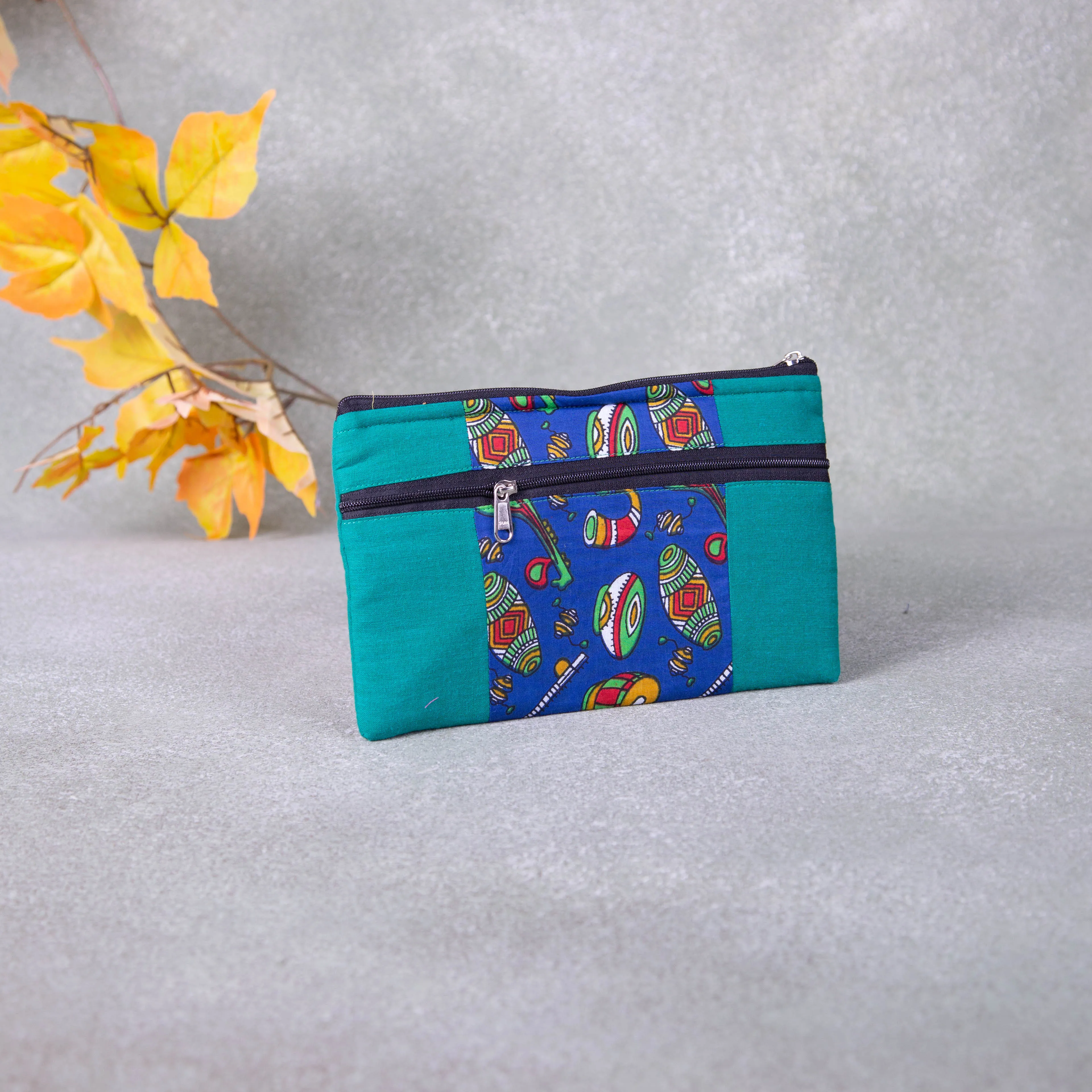 Cotton Multizip Purse Green with Blue Instrument Design.