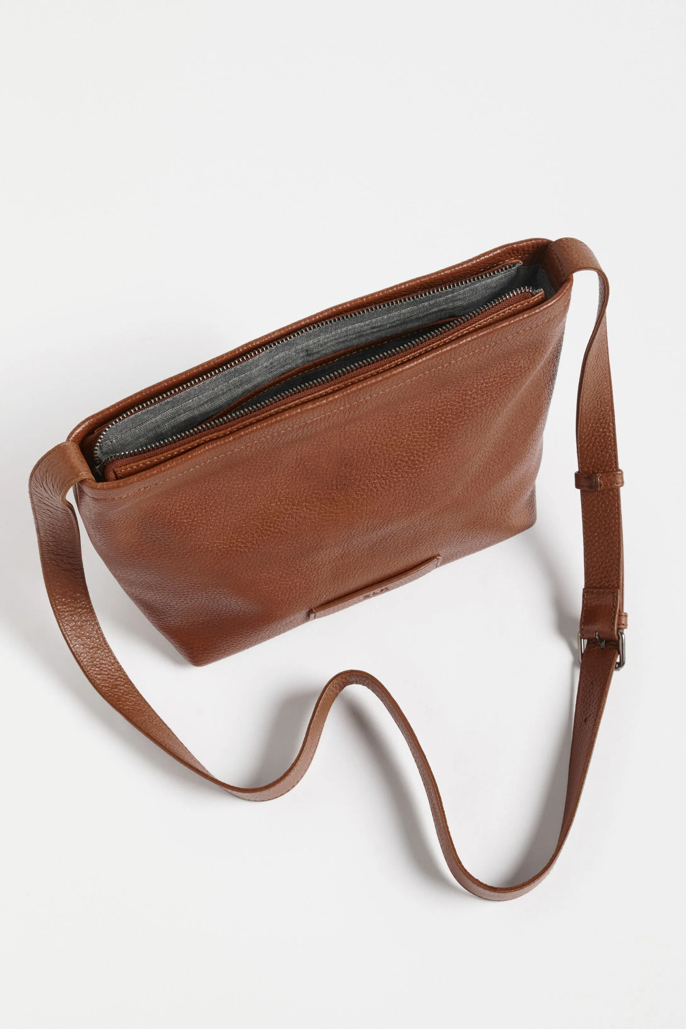 Lomi Crossbody Tan