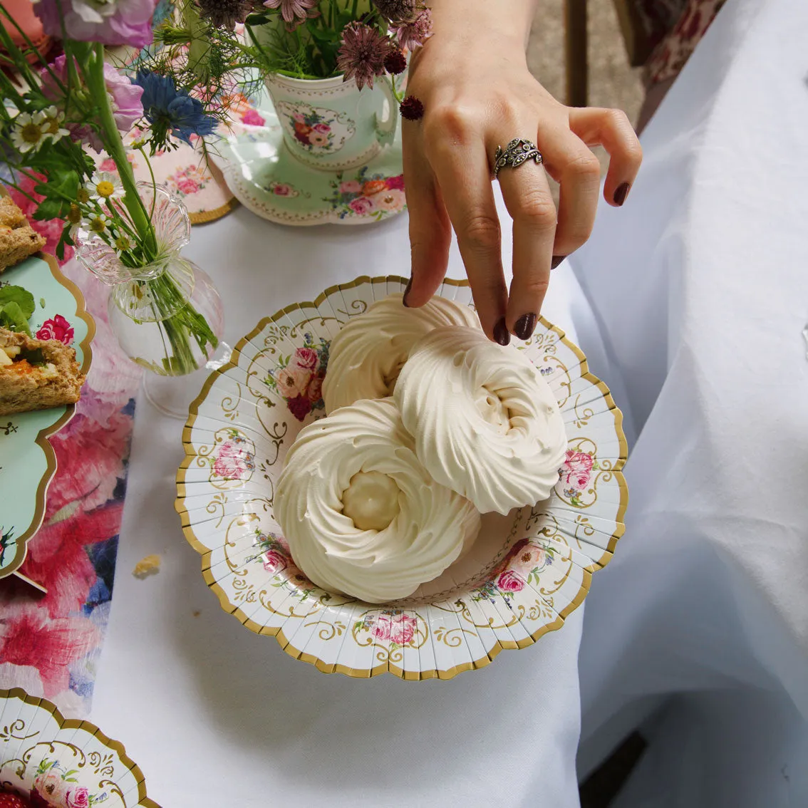 Talking Tables Truly Scrumptious Floral Paper Bowls